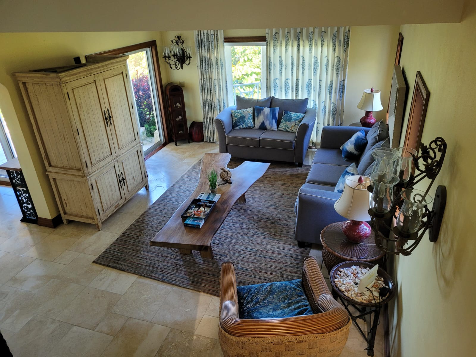 Breadfruit House Villas